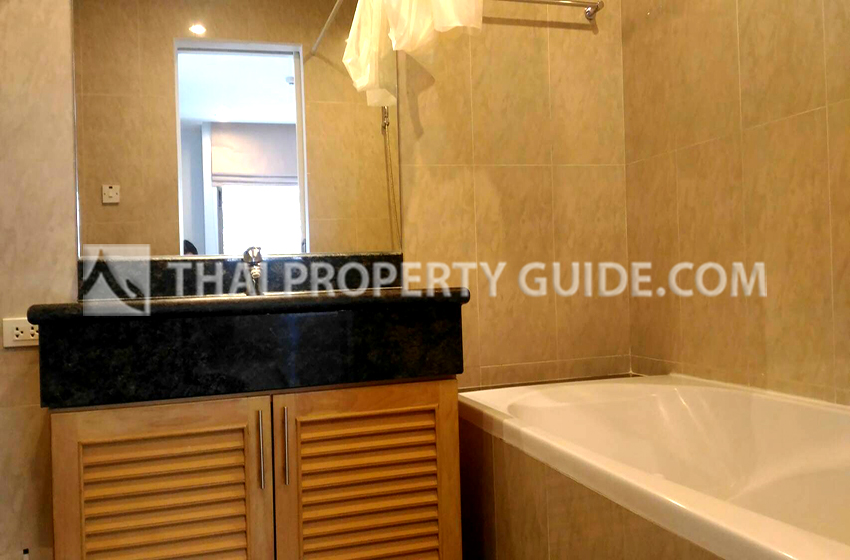 Apartment in Ploenchit 